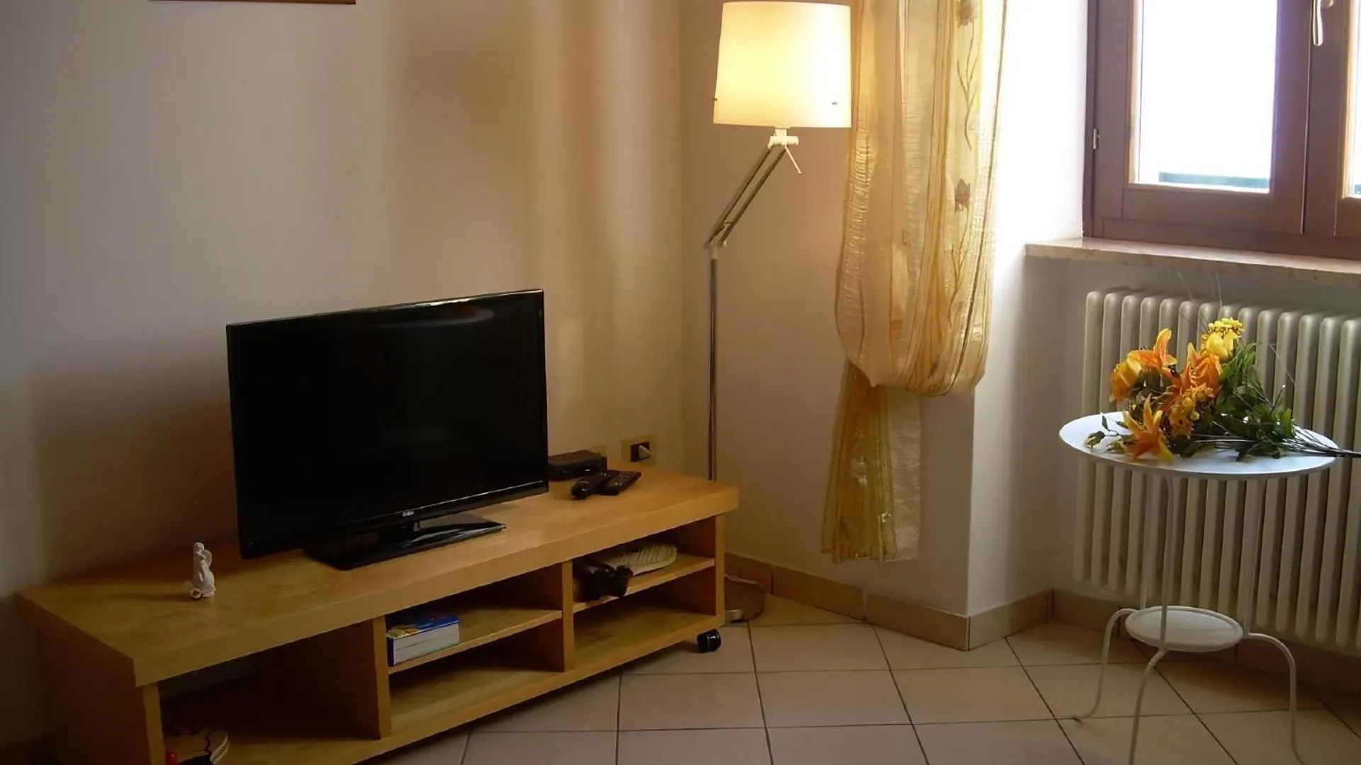 Appartement In Brenzone Sul Garda Mit Grill, Garten Und Terrasse Und Seeblick Sommavilla