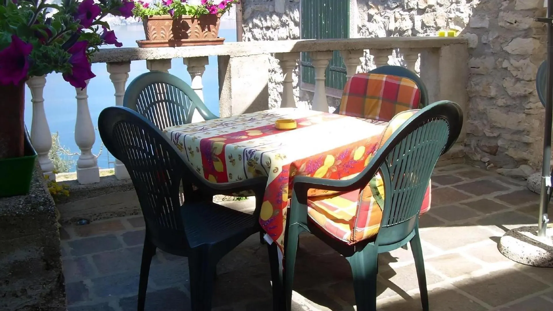 Appartement In Brenzone Sul Garda Mit Grill, Garten Und Terrasse Und Seeblick Sommavilla 0*,