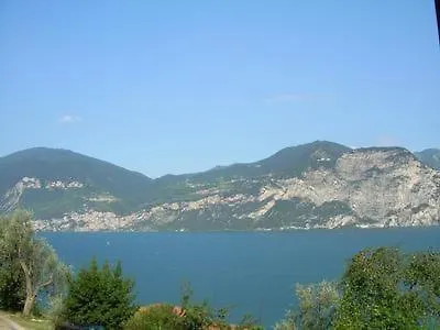 Appartement In Brenzone Sul Garda Mit Grill, Garten Und Terrasse Und Seeblick Sommavilla